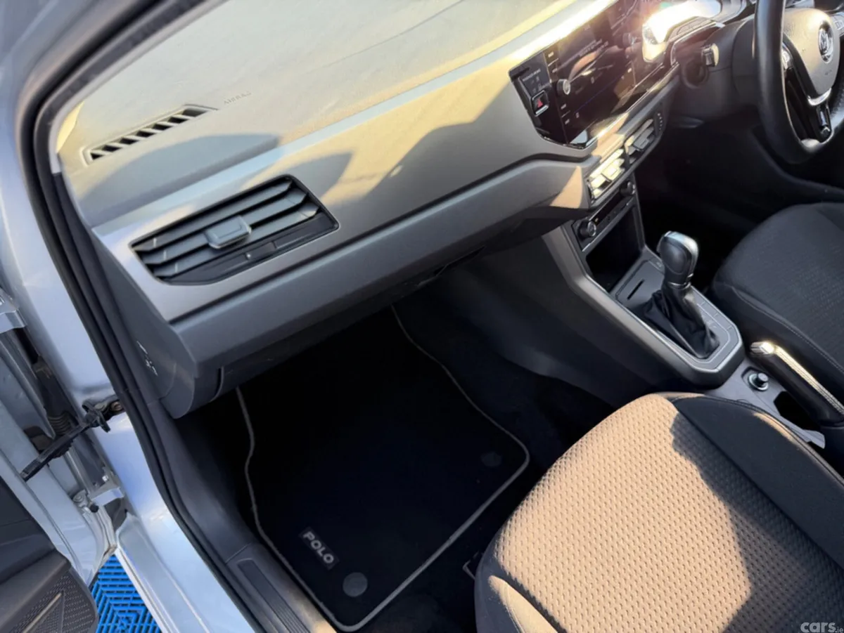 Volkswagen Polo Hatchback, Petrol, 2018, Silver