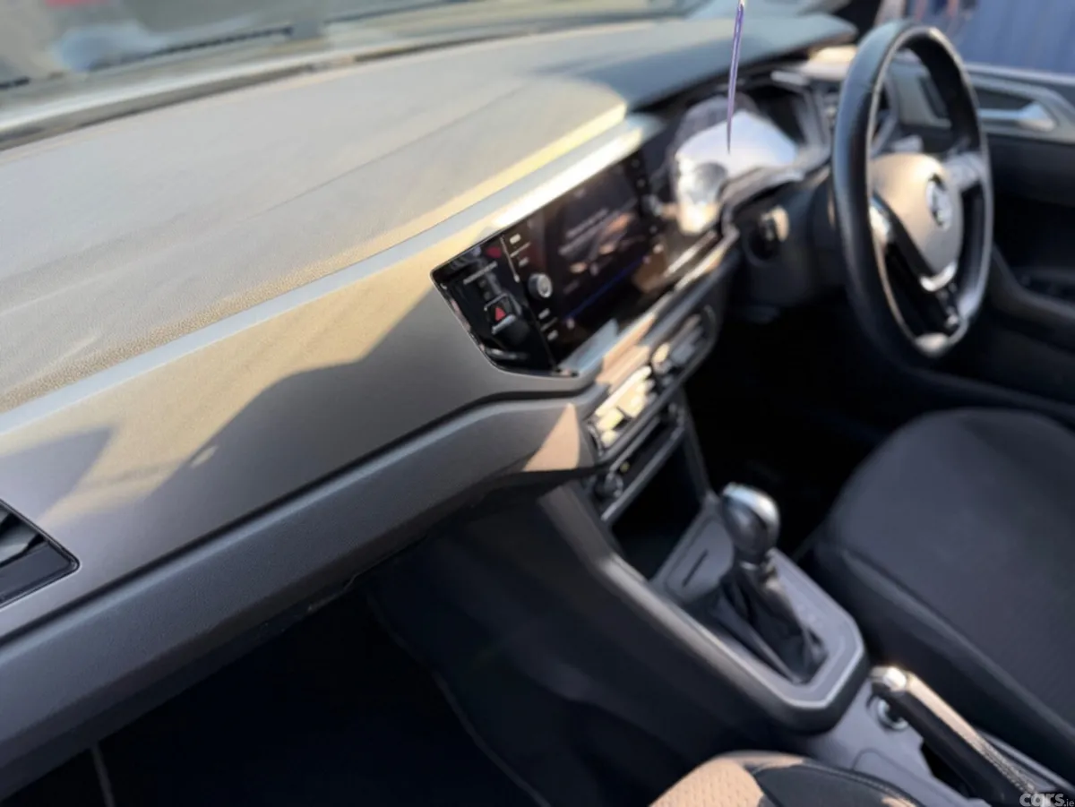 Volkswagen Polo Hatchback, Petrol, 2018, Silver