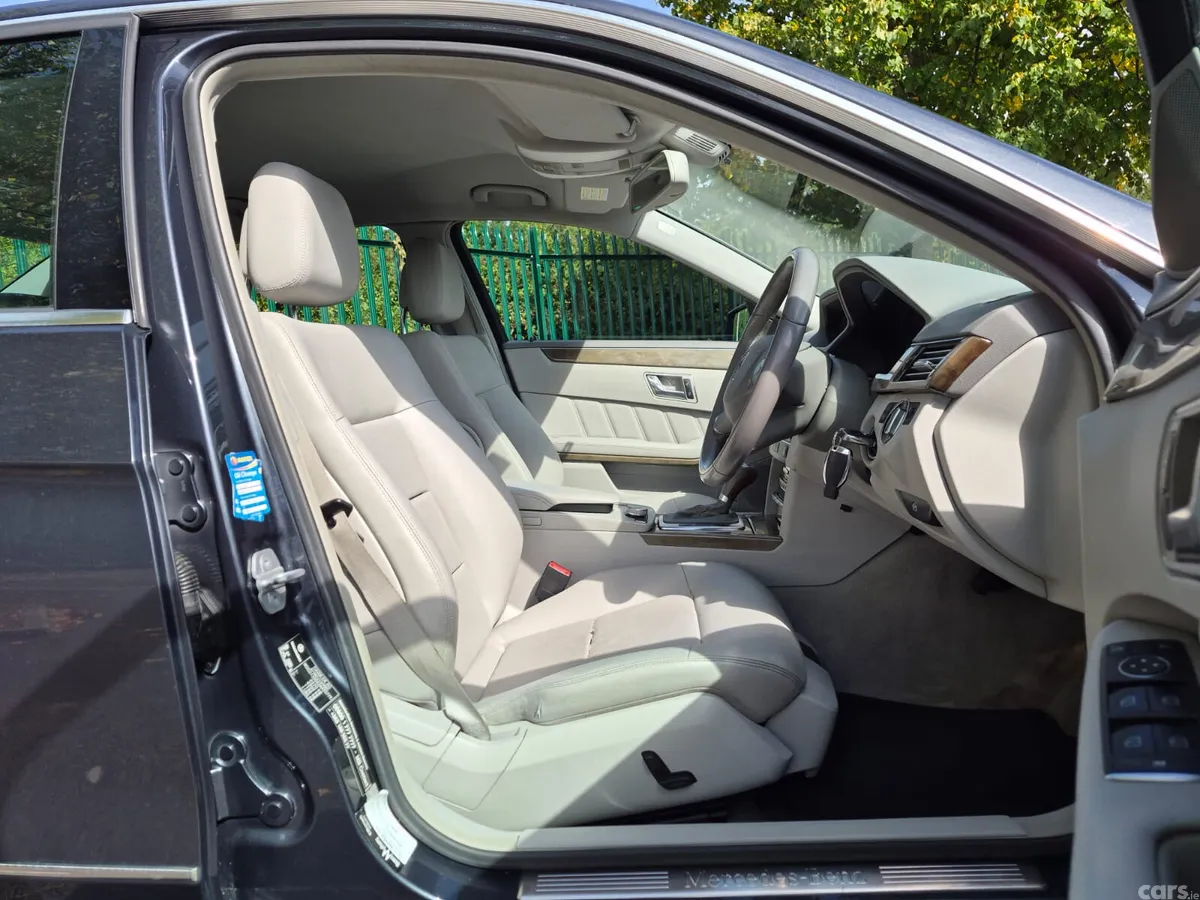 Mercedes-Benz E-Class Saloon, Diesel, 2012, Grey