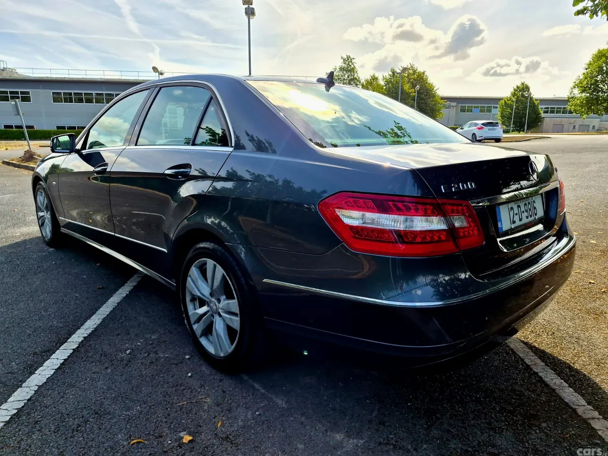 Mercedes-Benz E-Class Saloon, Diesel, 2012, Grey