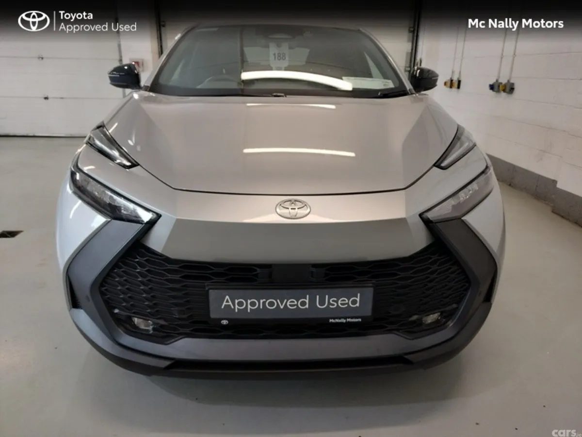 Toyota C-HR SUV, Petrol Hybrid, 2025, Silver