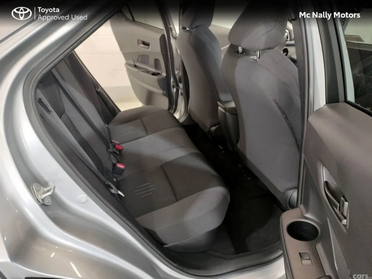 Toyota C-HR SUV, Petrol Hybrid, 2025, Silver