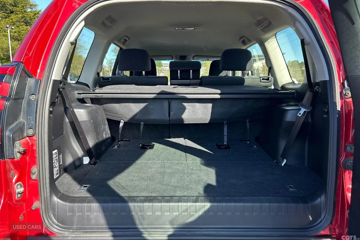 Toyota Land Cruiser , Diesel, 2019, Red