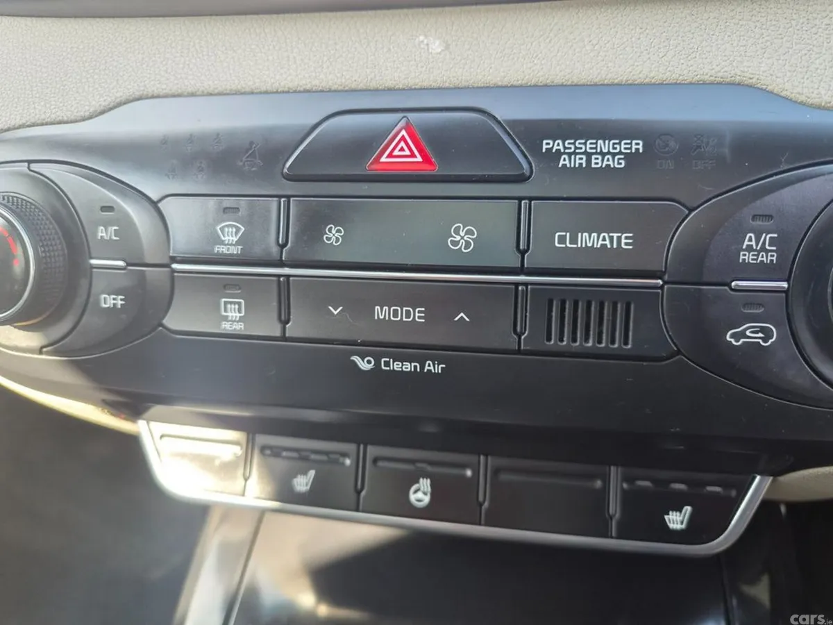 Kia Sorento Estate, Diesel, 2016, White
