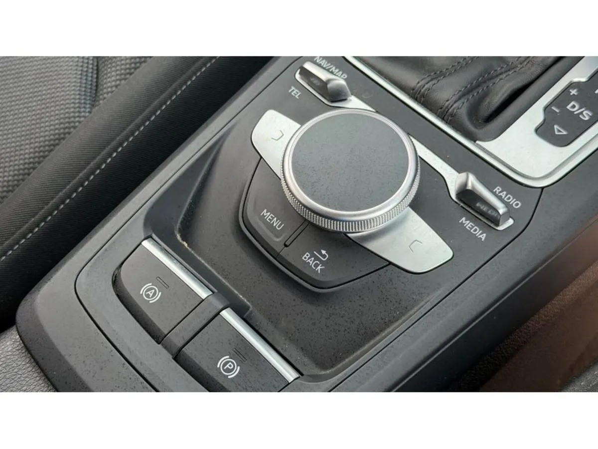 Audi Q2 SUV, Petrol, 2018, Grey