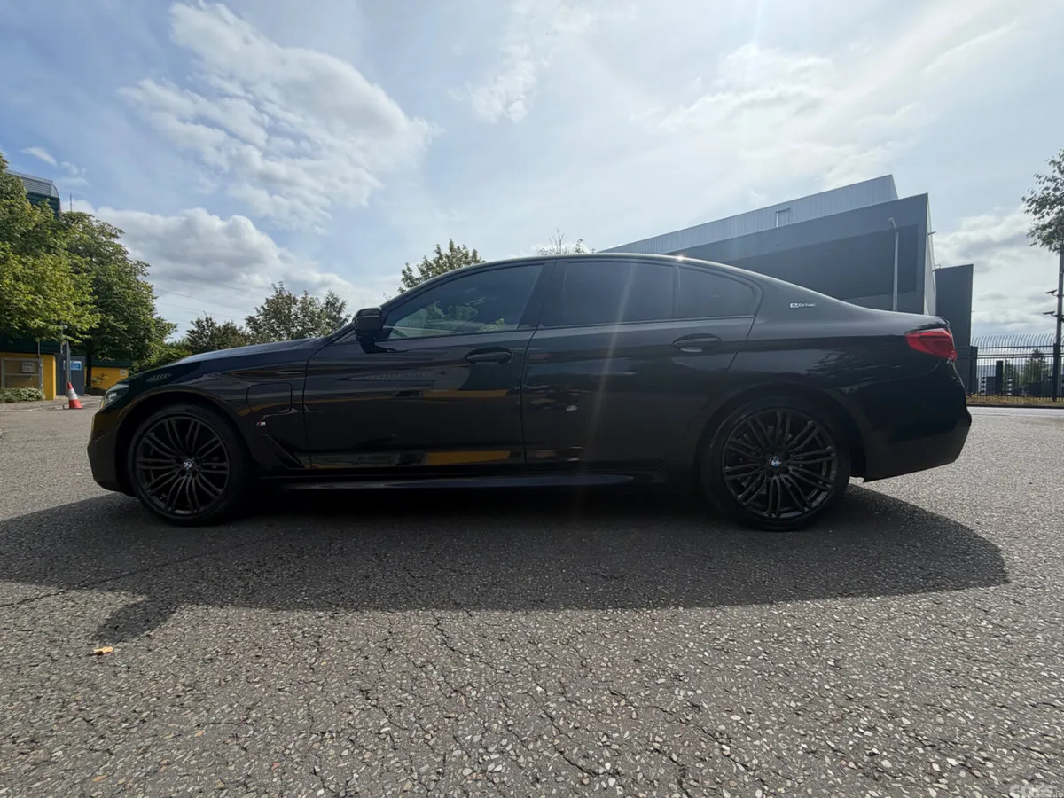 BMW 5-Series Saloon, Petrol Plug-in Hybrid, 2018, Black
