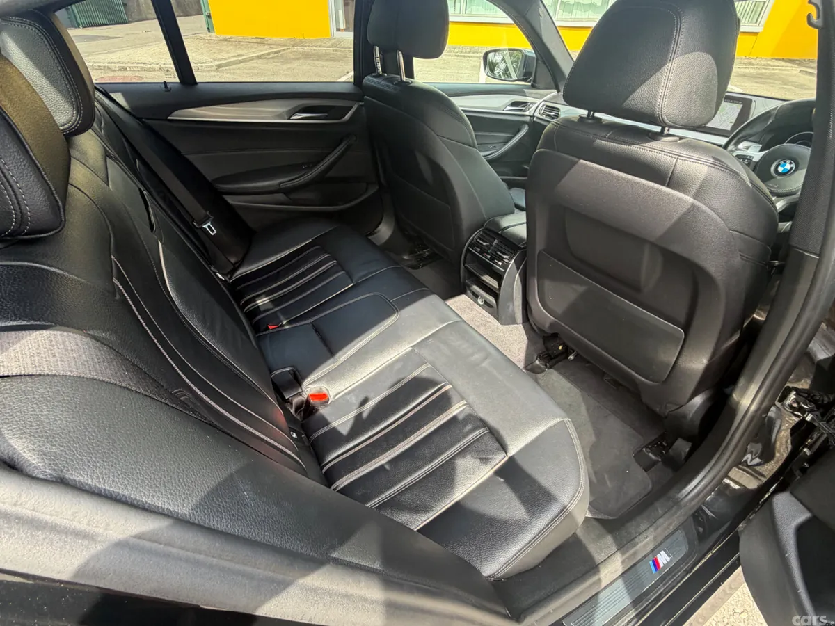 BMW 5-Series Saloon, Petrol Plug-in Hybrid, 2018, Black