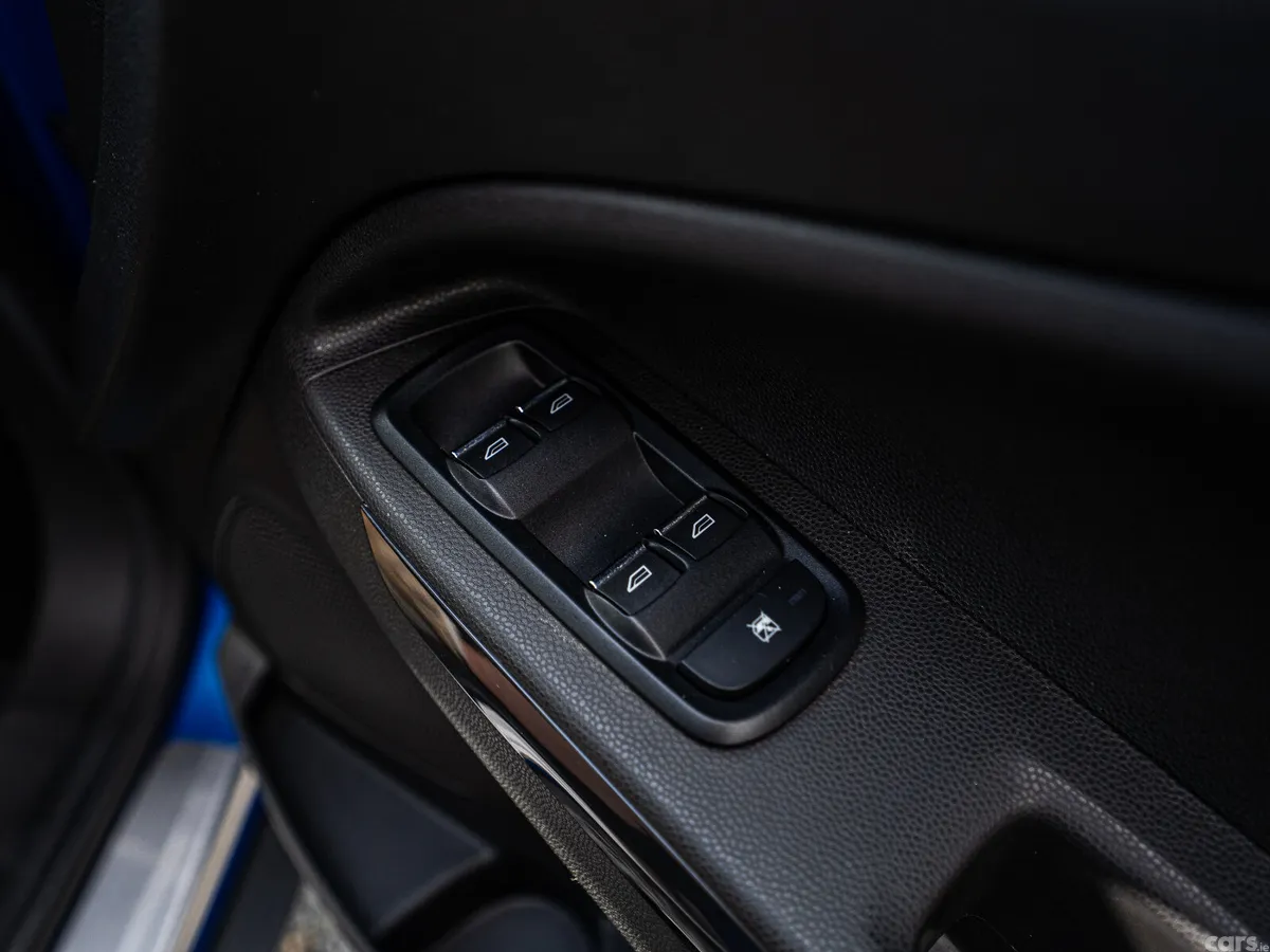 Ford EcoSport SUV, Petrol, 2016, Blue