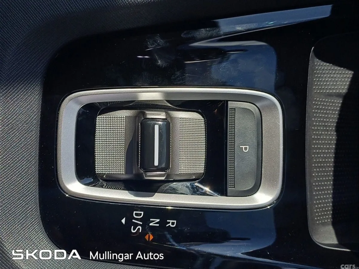 Skoda Octavia Saloon, Diesel, 2026, Black