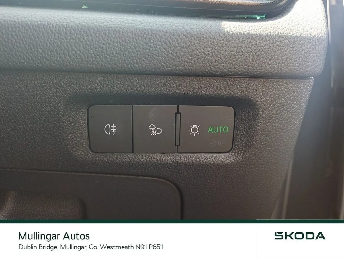 Skoda Octavia Saloon, Diesel, 2026, Black