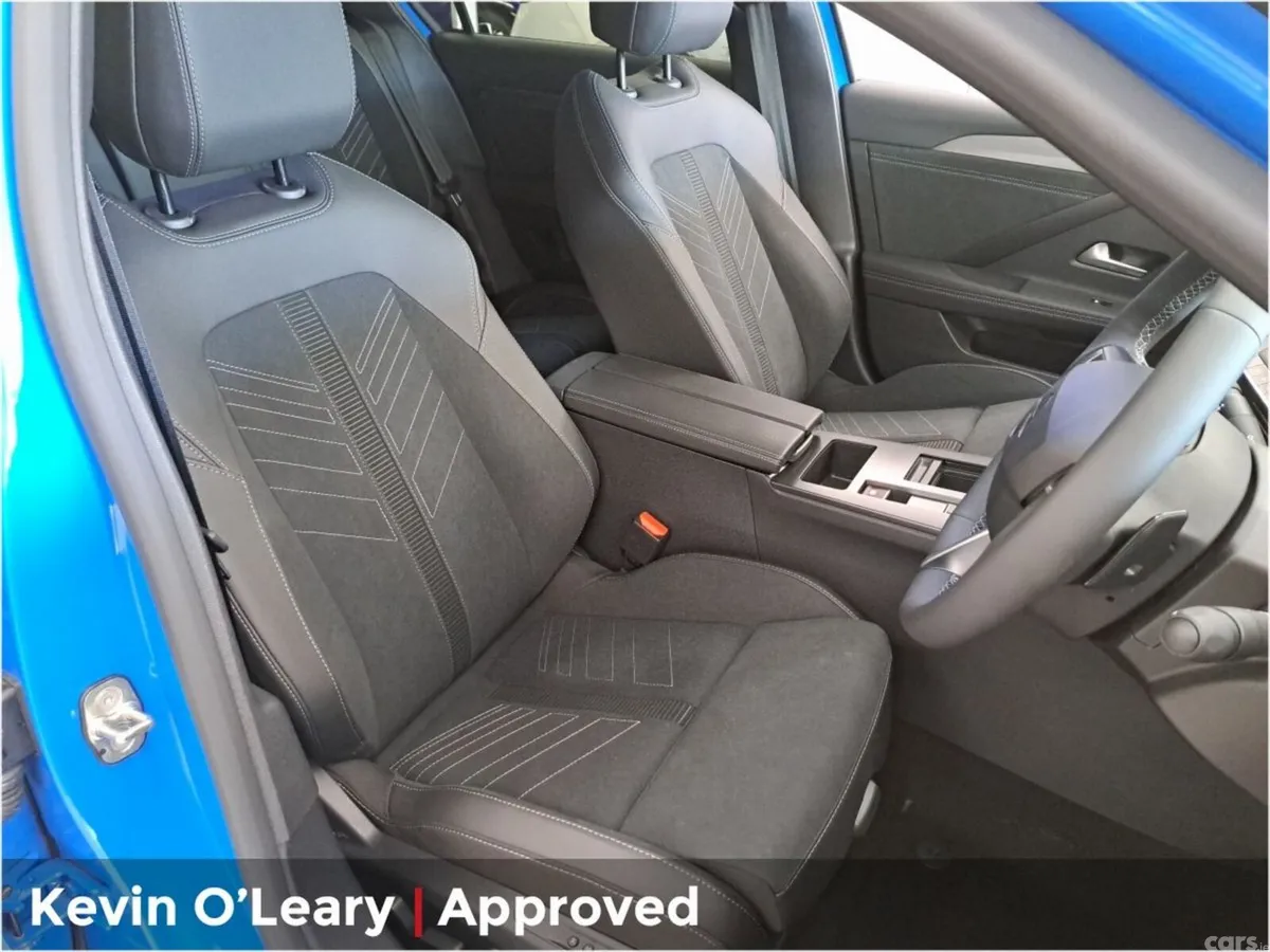 Opel Astra Hatchback, Petrol Hybrid, 2026, Blue