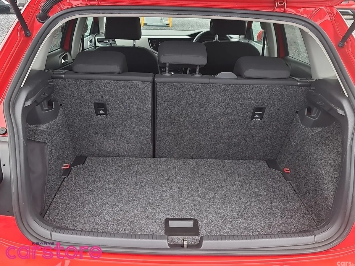 Volkswagen Polo Hatchback, Petrol, 2019, Red