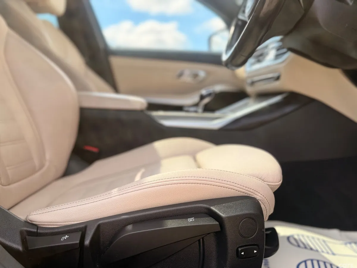 BMW 3-Series Saloon, Diesel Hybrid, 2022, Orange