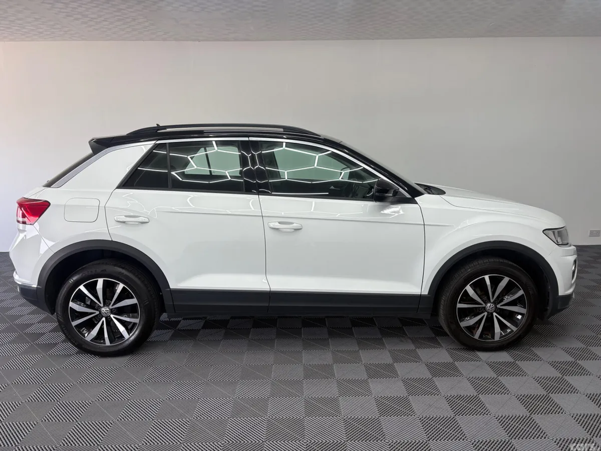 Volkswagen T-Roc SUV, Petrol, 2019, White