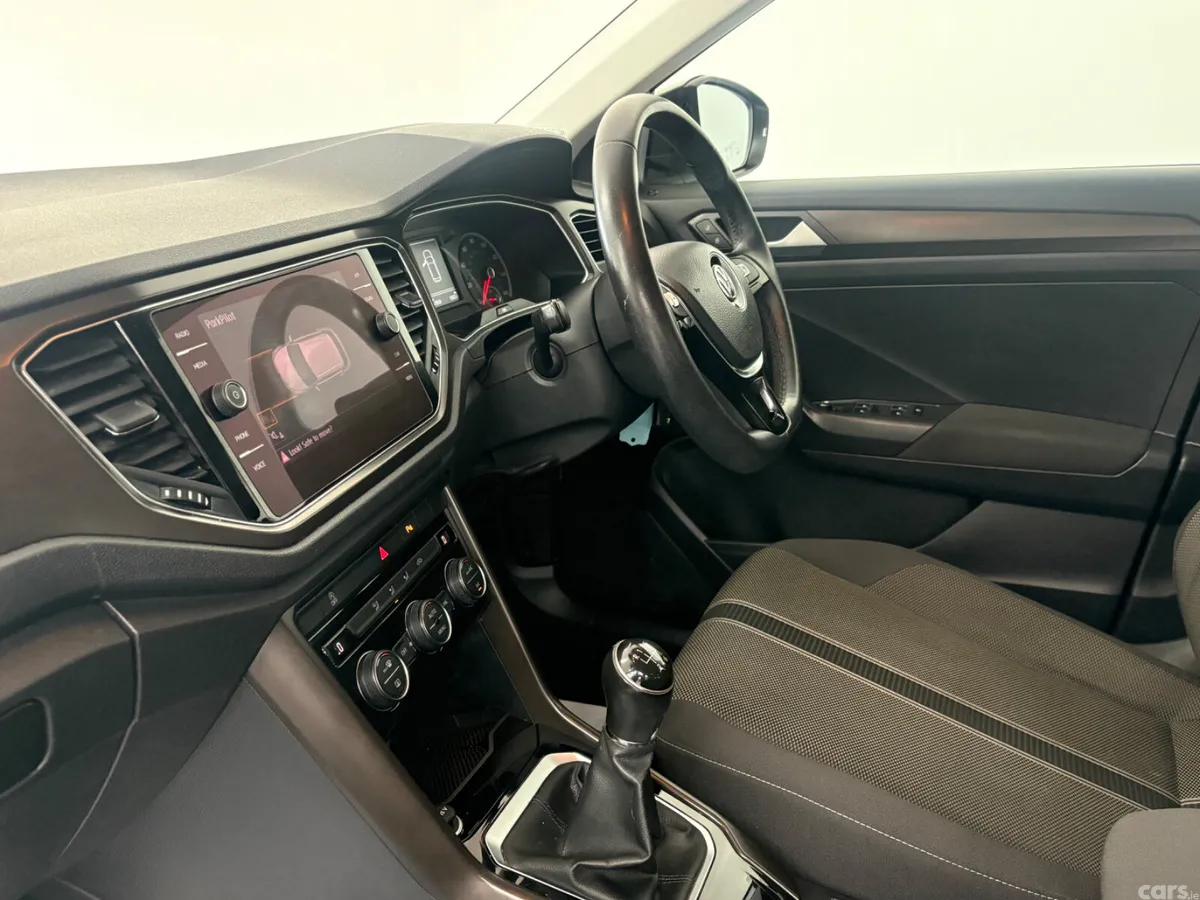 Volkswagen T-Roc SUV, Petrol, 2019, White