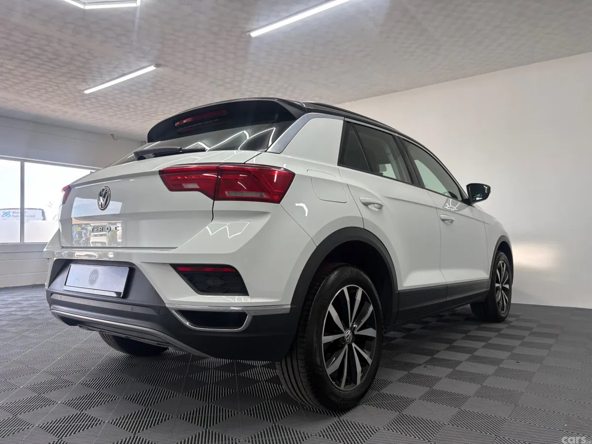 Volkswagen T-Roc SUV, Petrol, 2019, White