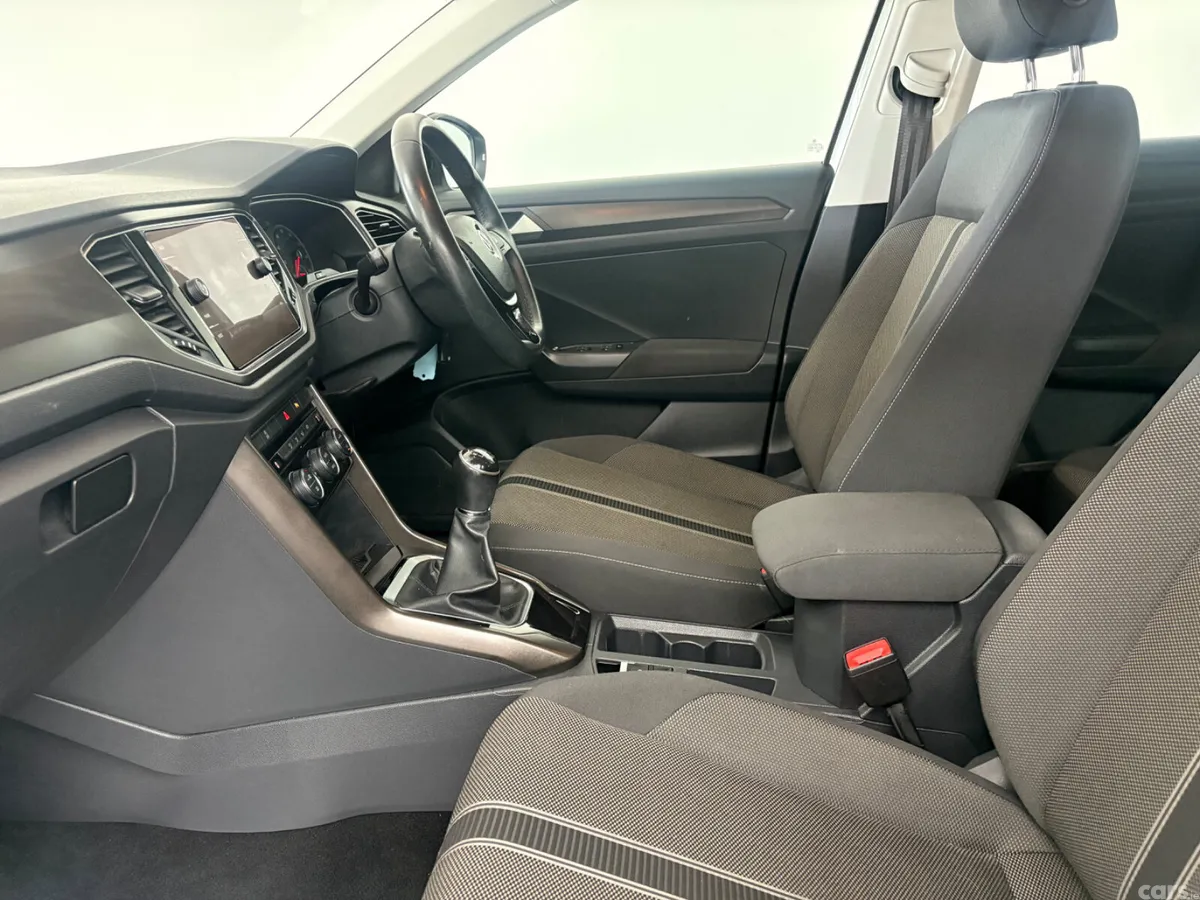 Volkswagen T-Roc SUV, Petrol, 2019, White