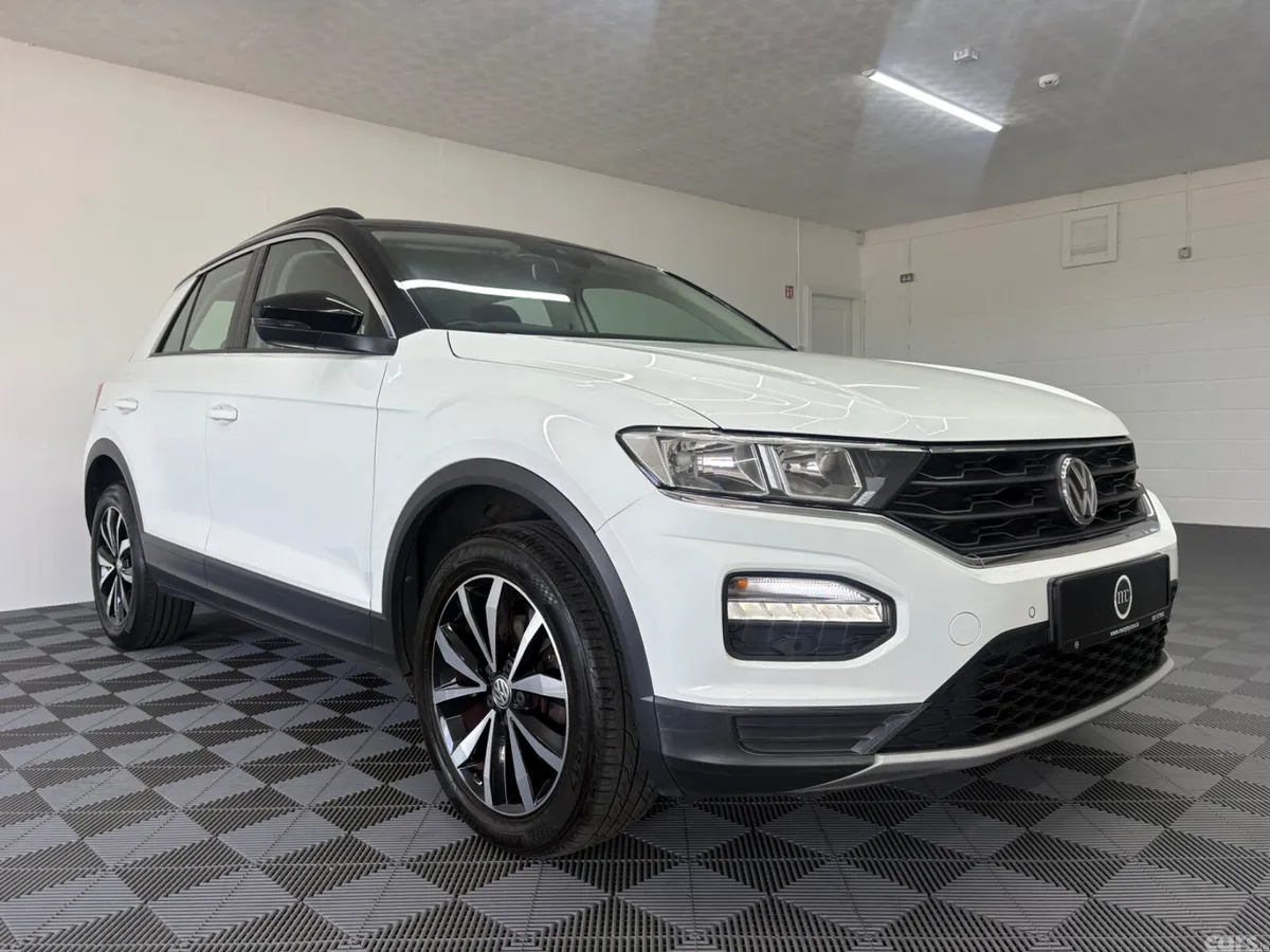 Volkswagen T-Roc SUV, Petrol, 2019, White