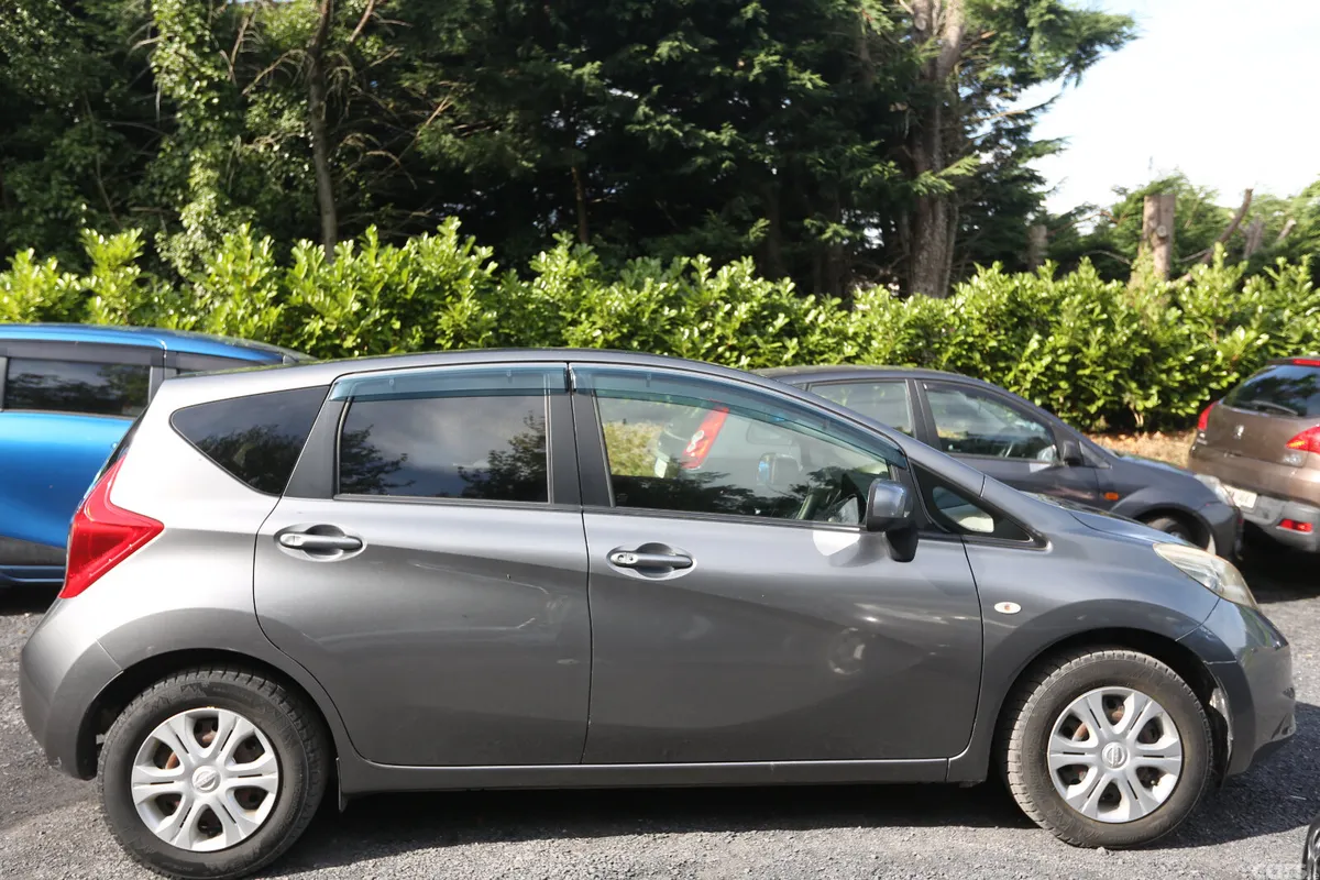 Nissan Note Hatchback, Petrol, 2013, Grey