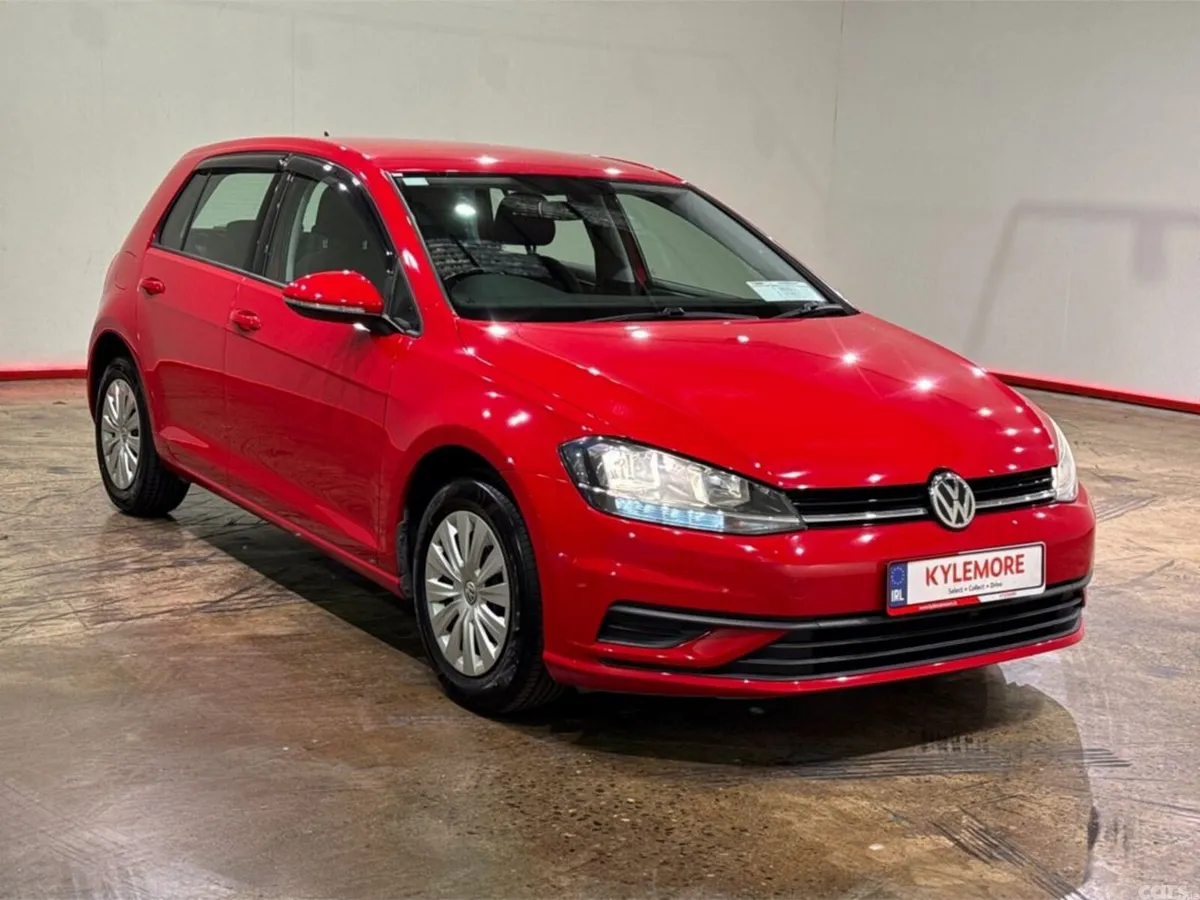 Volkswagen Golf Hatchback, Petrol, 2019, Red
