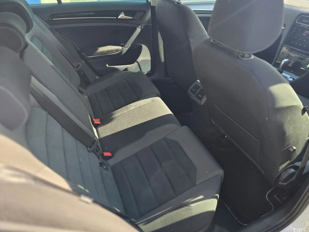 Volkswagen Golf Hatchback, Petrol, 2018, White