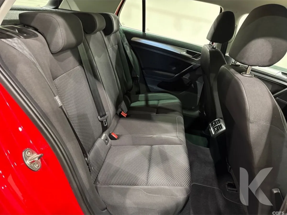 Volkswagen Golf Hatchback, Petrol, 2019, Red