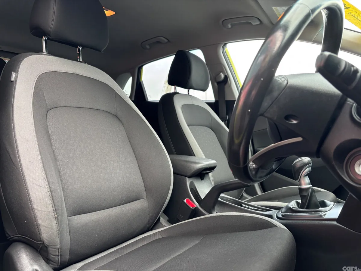 Hyundai KONA MPV, Petrol, 2018, Green