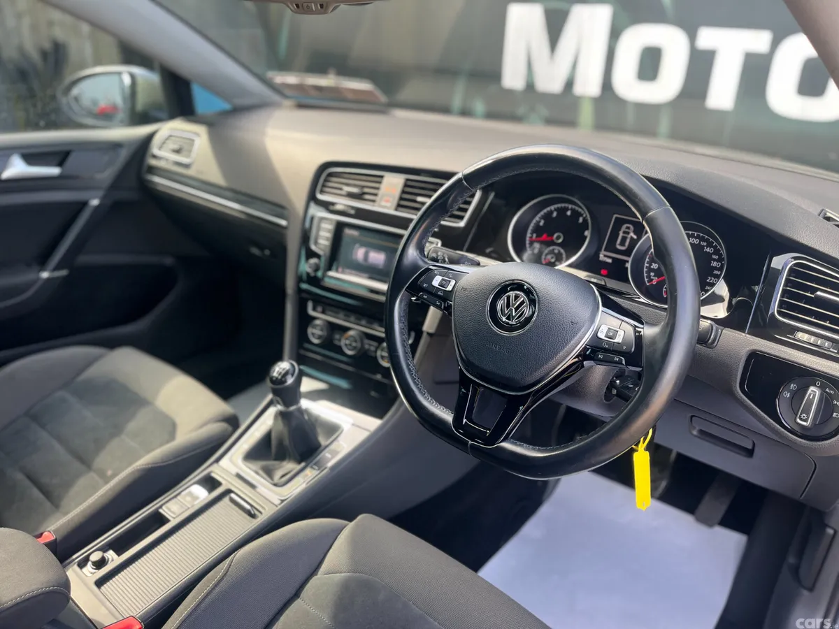 Volkswagen Golf Estate, Petrol, 2015, Silver
