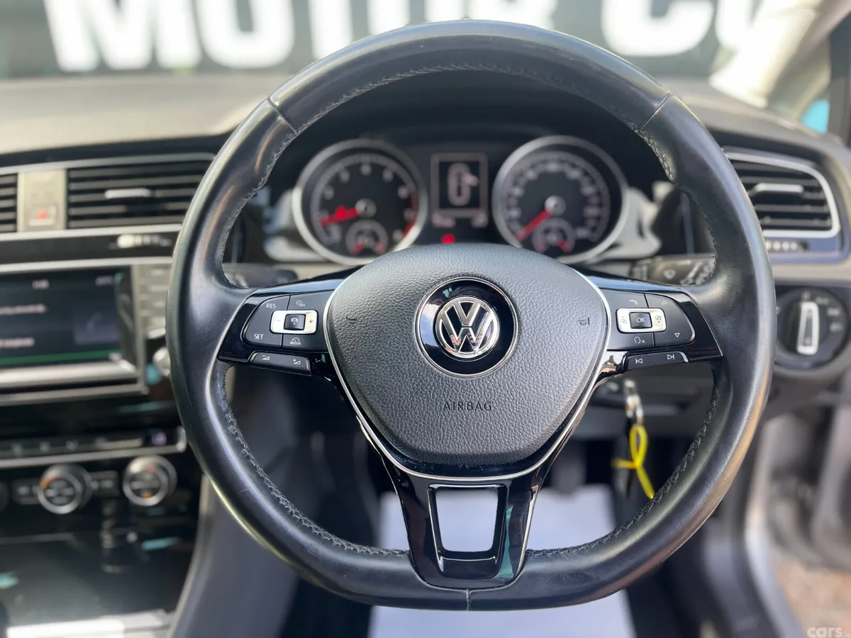 Volkswagen Golf Estate, Petrol, 2015, Silver