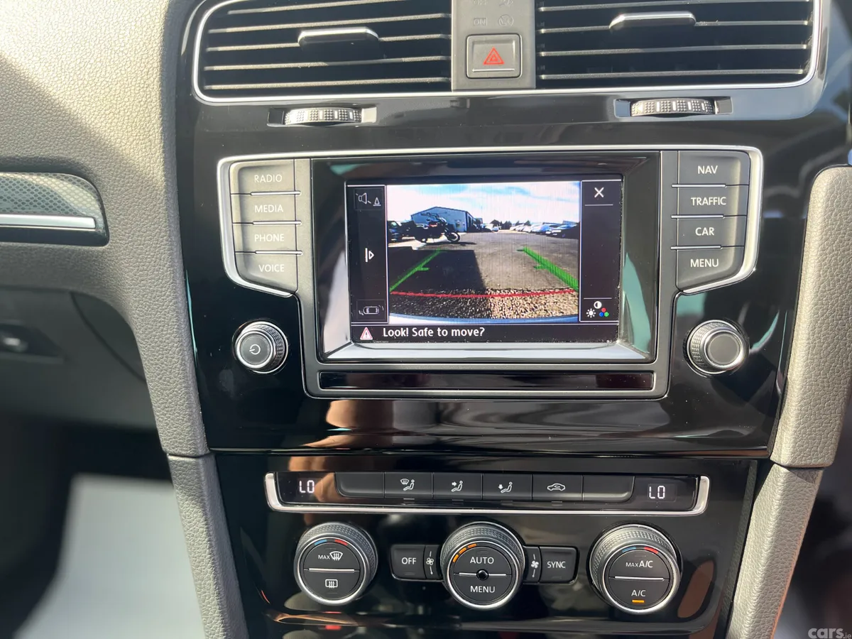 Volkswagen Golf Estate, Petrol, 2015, Silver
