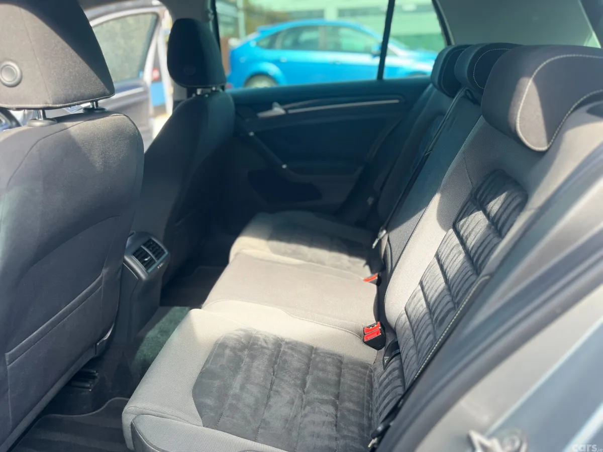 Volkswagen Golf Estate, Petrol, 2015, Silver
