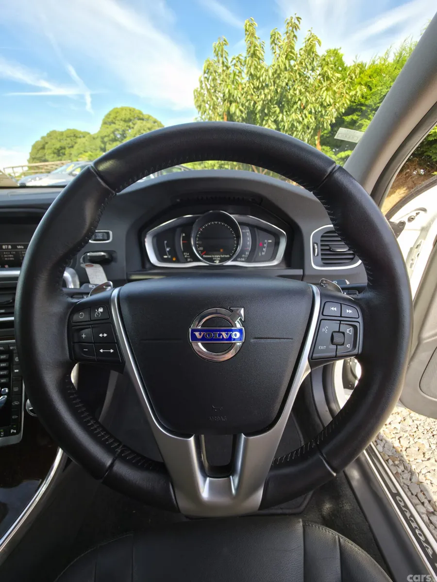 Volvo S60 Saloon, Diesel, 2018, White
