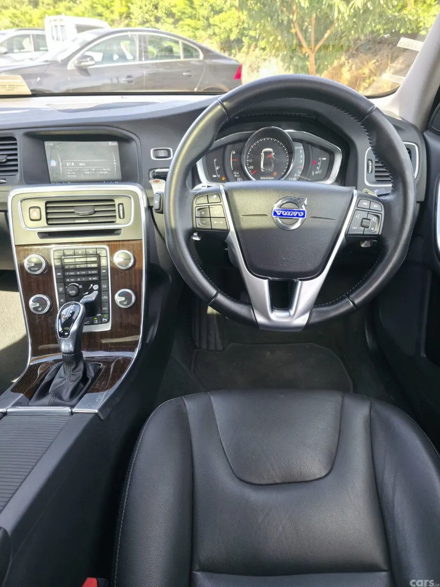 Volvo S60 Saloon, Diesel, 2018, White