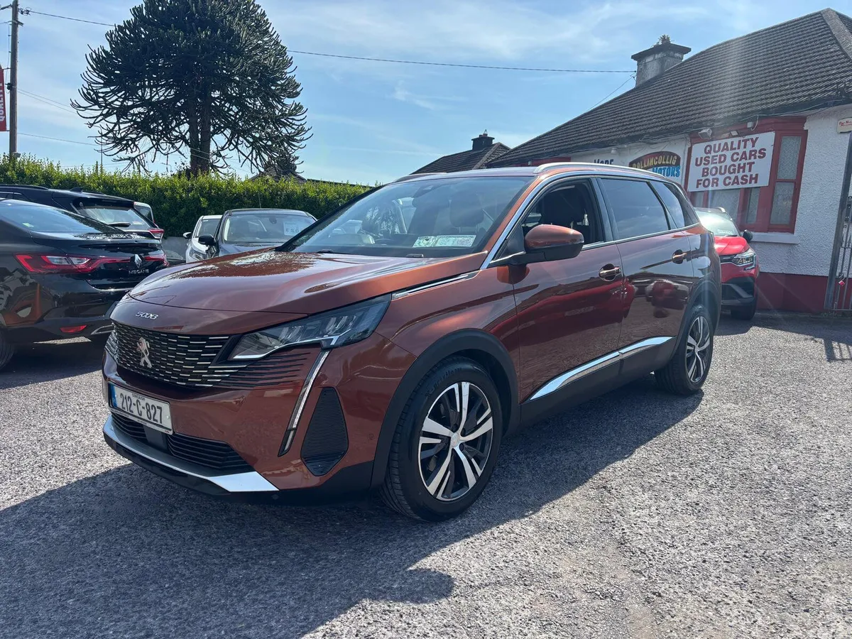Peugeot 5008 MPV, Diesel, 2021, Brown