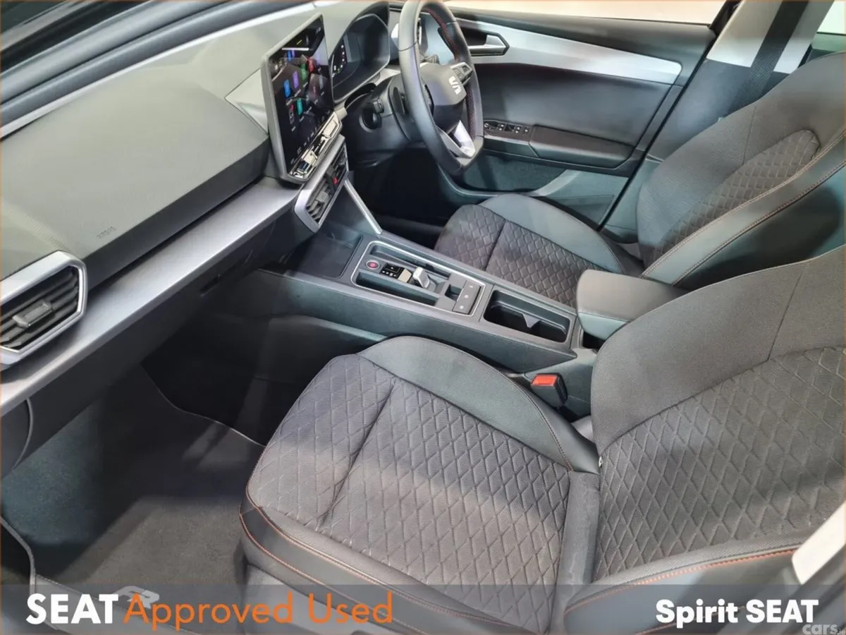 SEAT Leon Hatchback, Petrol Plug-in Hybrid, 2025, Black
