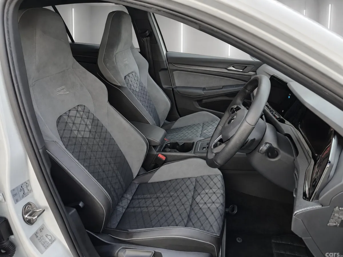Volkswagen Golf Hatchback, Petrol, 2021, White
