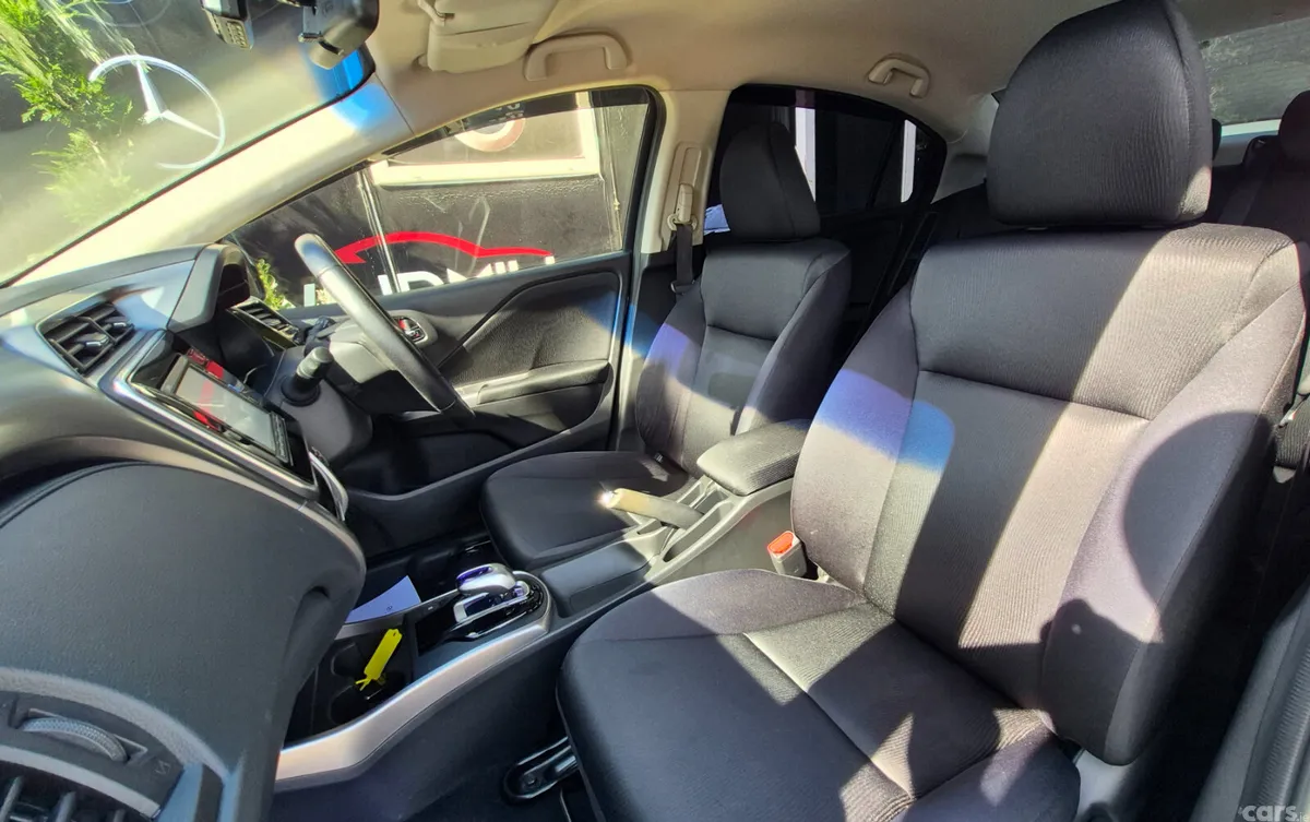 Honda Grace Saloon, Petrol Hybrid, 2015, Black