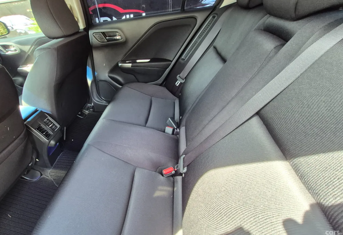 Honda Grace Saloon, Petrol Hybrid, 2015, Black