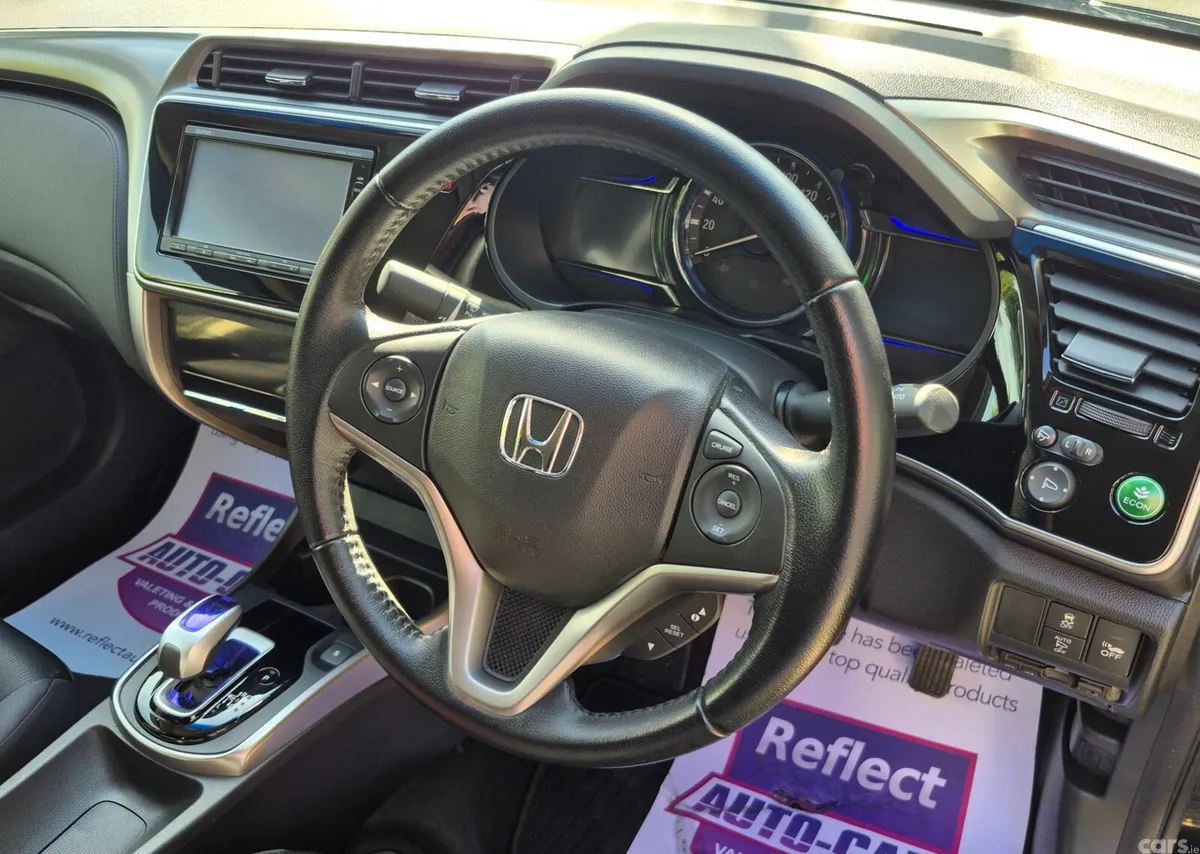 Honda Grace Saloon, Petrol Hybrid, 2015, Black