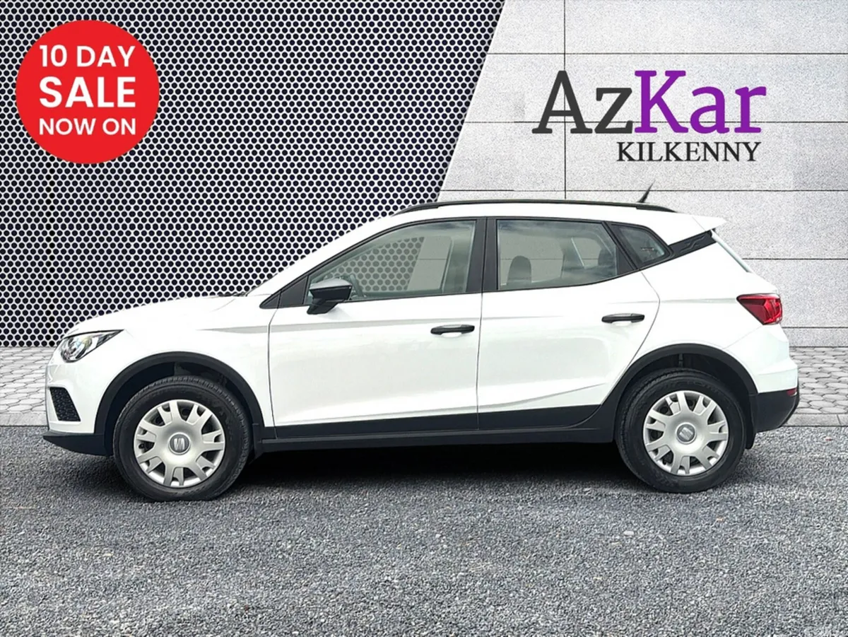 SEAT Arona Hatchback, Petrol, 2019, White
