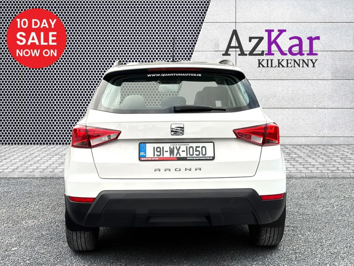 SEAT Arona Hatchback, Petrol, 2019, White