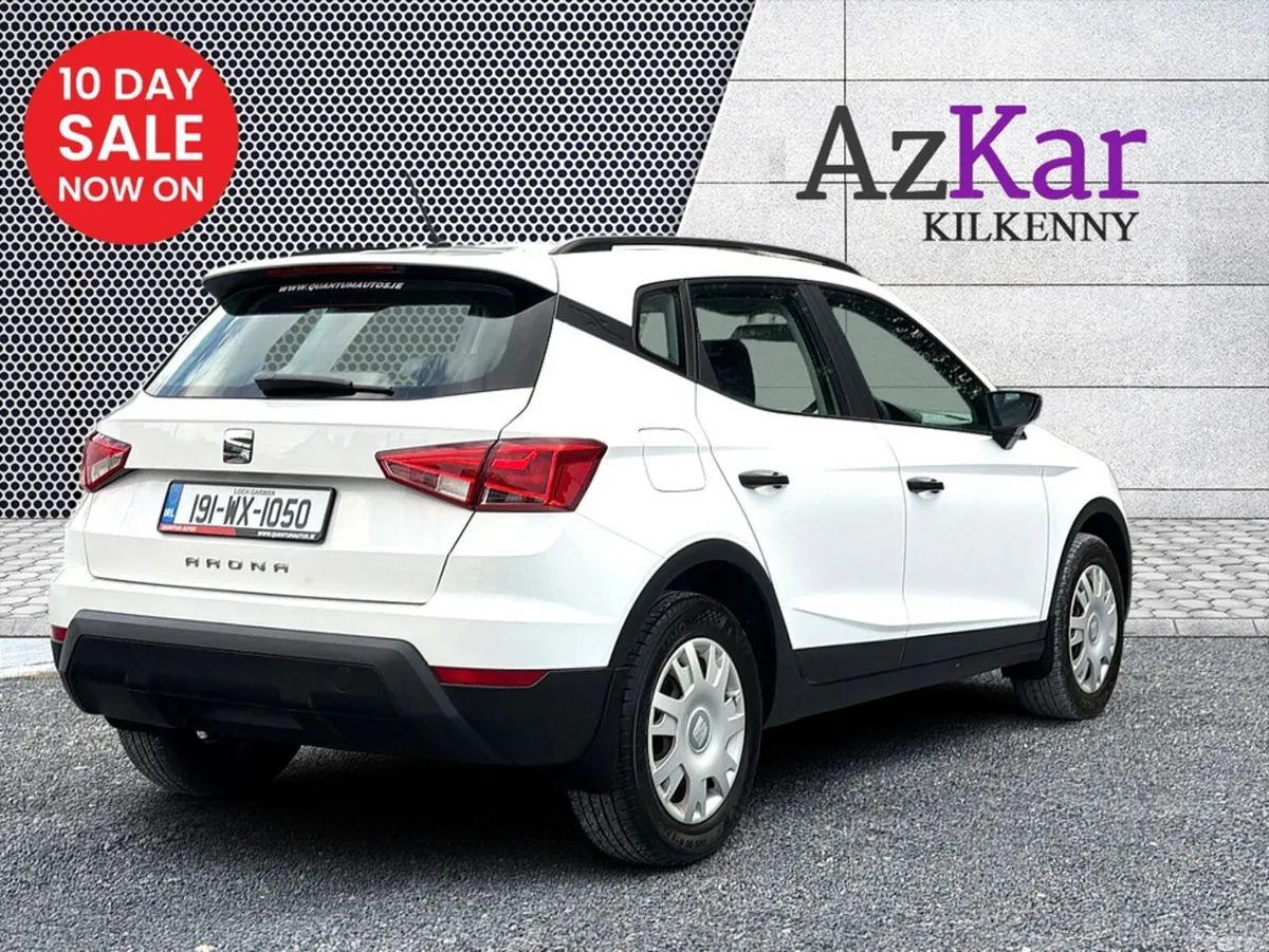 SEAT Arona Hatchback, Petrol, 2019, White