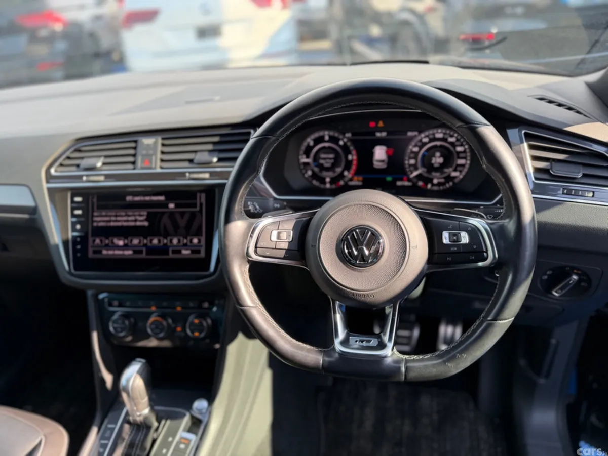 Volkswagen Tiguan MPV, Diesel, 2018, Black