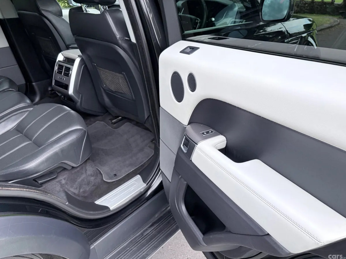 Land Rover Range Rover Sport SUV, Diesel, 2016, Black