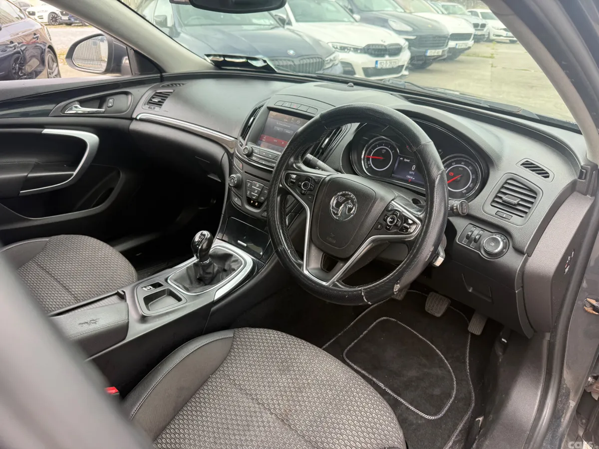Vauxhall Insignia Hatchback, Diesel, 2015, Grey