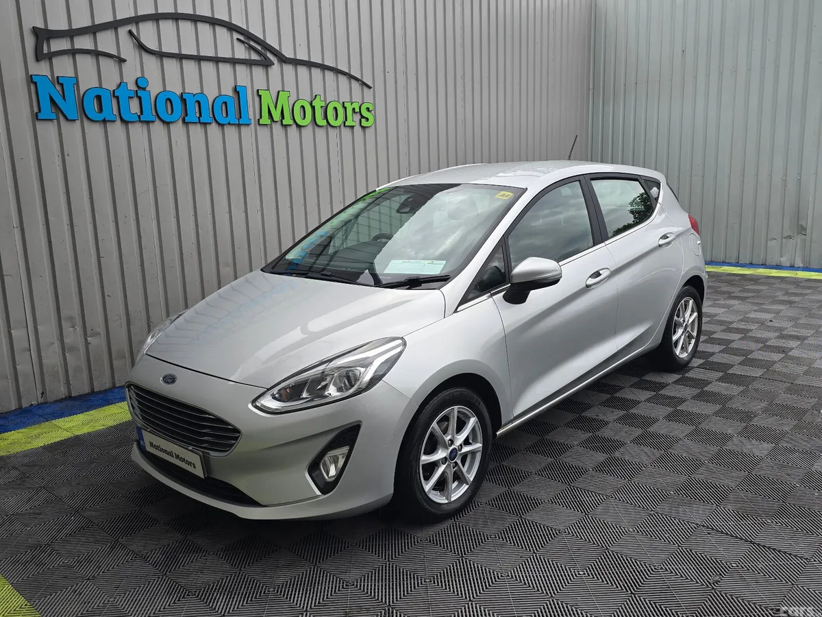 Ford Fiesta Hatchback, Petrol, 2018, Silver