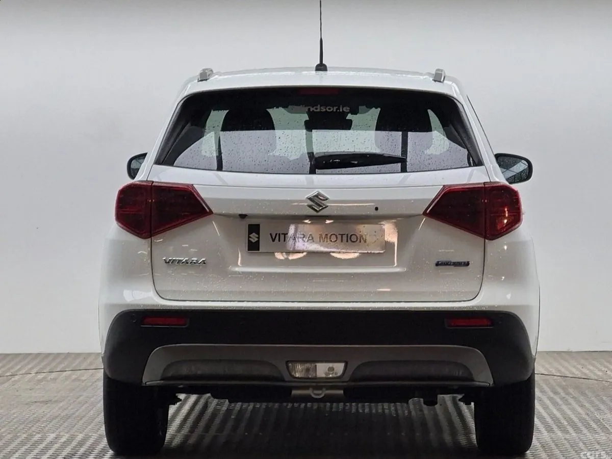 Suzuki Vitara SUV, Petrol Hybrid, 2026, White