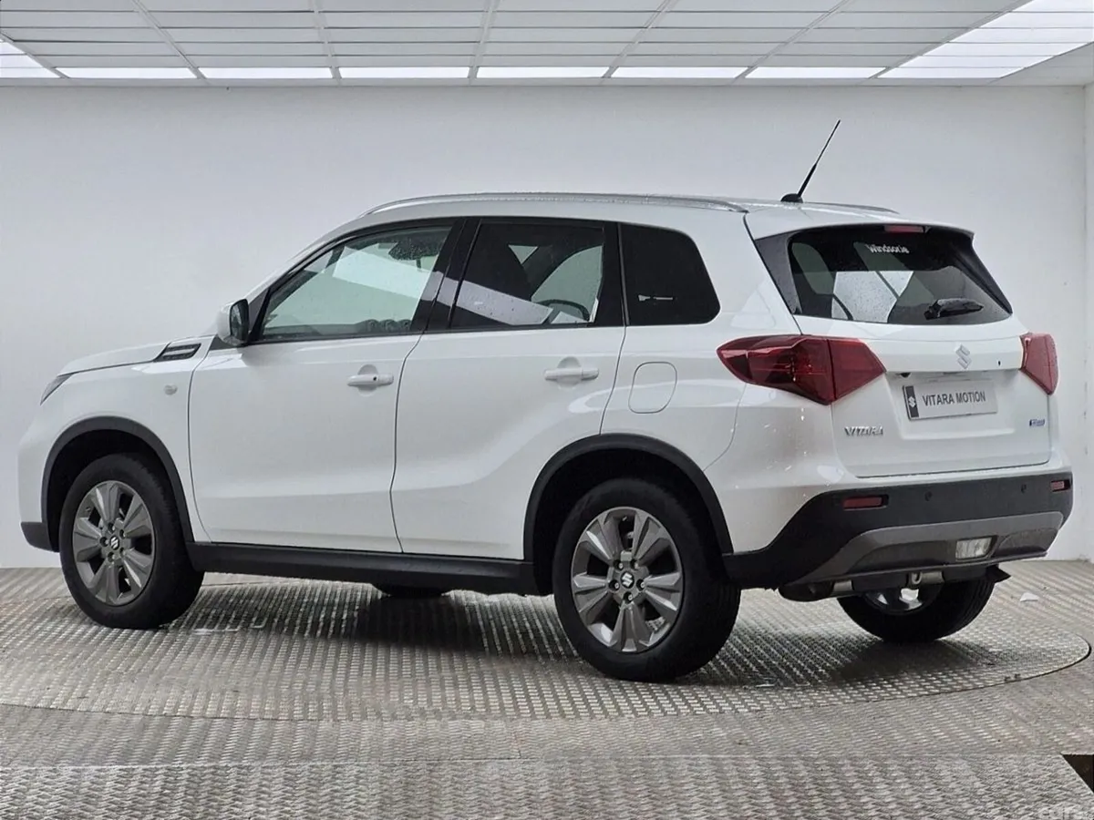 Suzuki Vitara SUV, Petrol Hybrid, 2026, White
