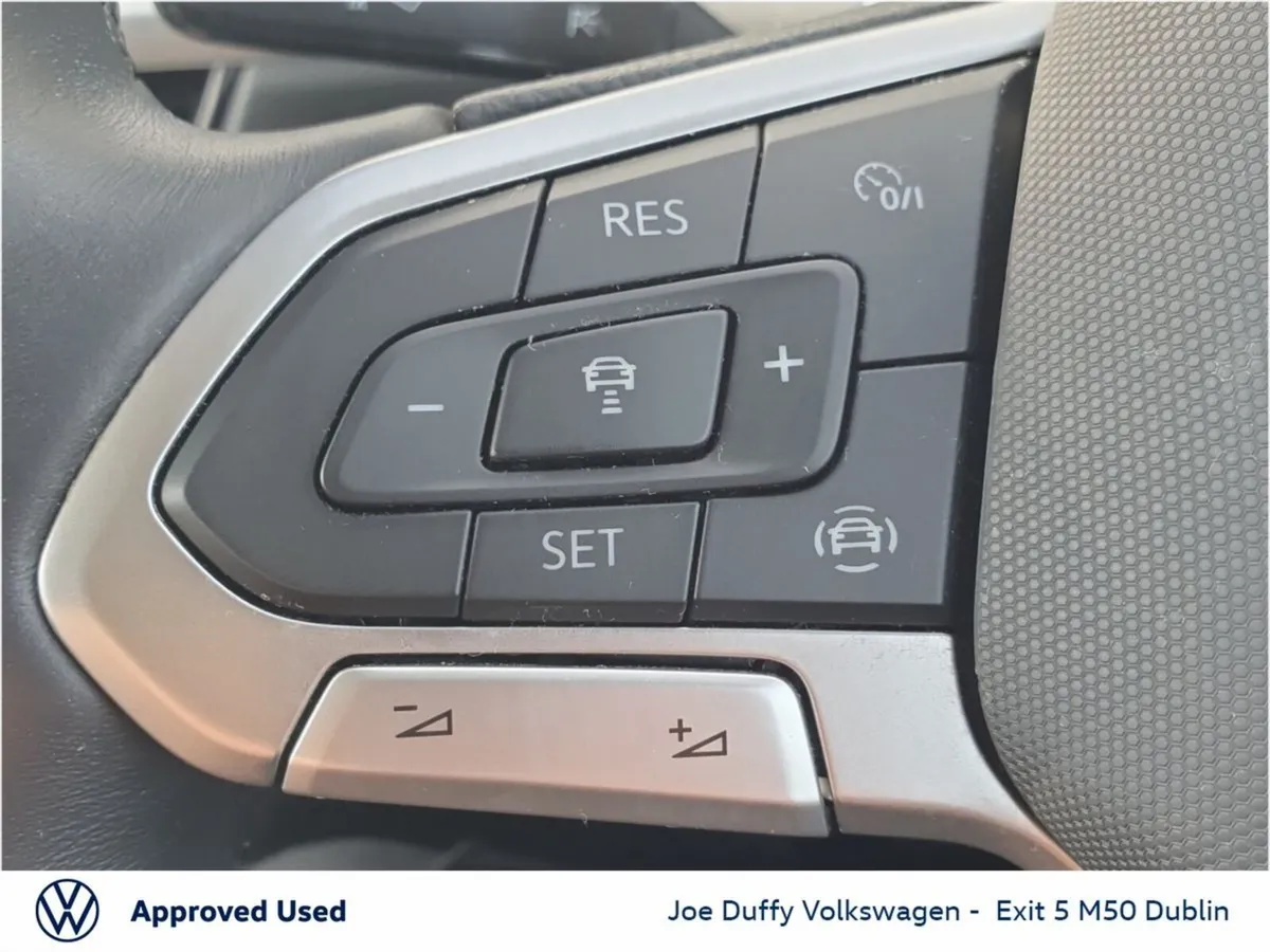 Volkswagen T-Roc SUV, Petrol, 2024, Grey