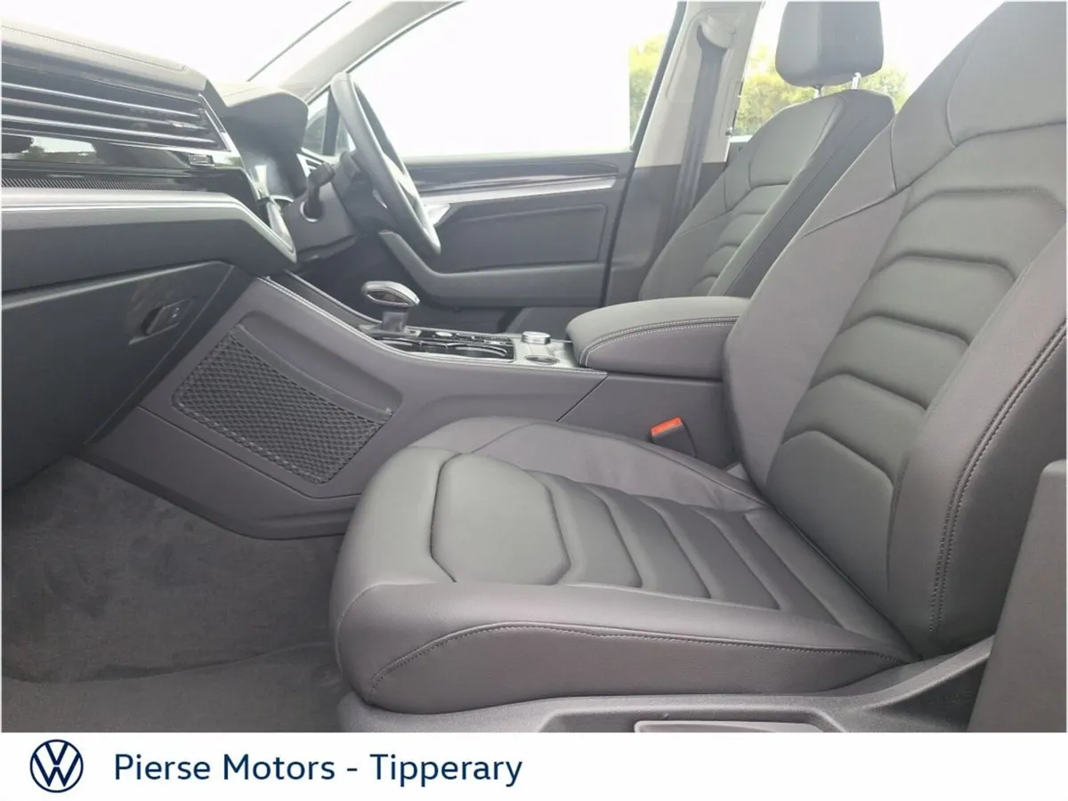 Volkswagen Touareg SUV, Petrol Hybrid, 2026, Black